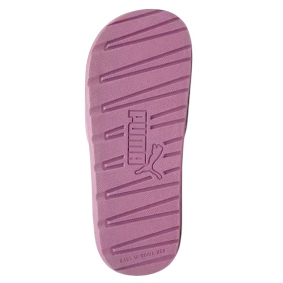 Women’s Puma Slides - Picture 5 of 5